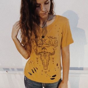 Mustard Texas tee